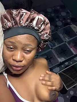 Snapshot of Badgirl2666 chatting on 01/12/25, 03:49 Badgirl2666 online show from 01/12/25, 03:49