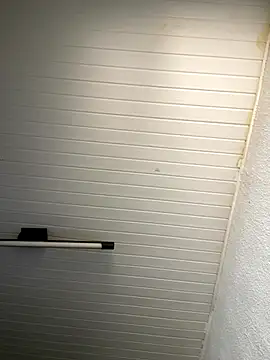 luara1988 online show from 10/17/25, 11:24