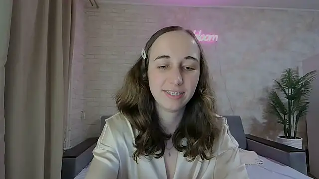 Snapshot of Anika_bloom chatting on 02/10/25, 03:03 Anika bloom online show from 02/10/25, 03:03