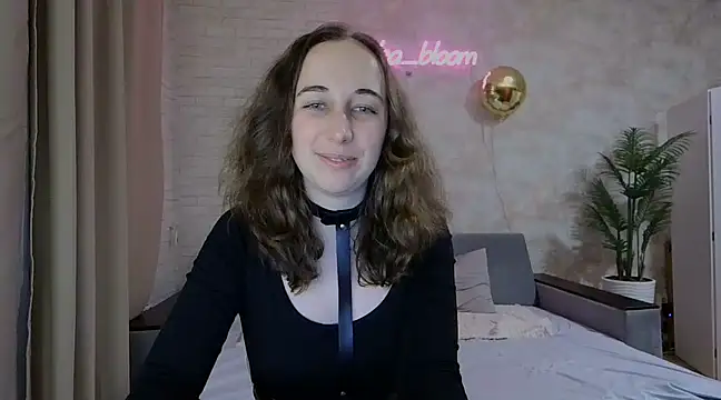 Snapshot of Anika_bloom chatting on 02/16/25, 03:04 Anika bloom online show from 02/16/25, 03:04