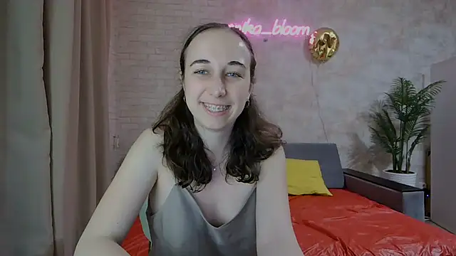 Snapshot of Anika_bloom chatting on 02/28/25, 12:10 Anika bloom online show from 02/28/25, 12:10