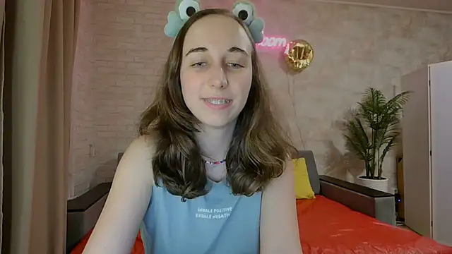 Snapshot of Anika_bloom chatting on 03/02/25, 05:33 Anika bloom online show from 03/02/25, 05:33