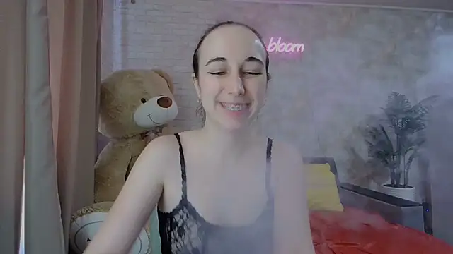 Snapshot of Anika_bloom chatting on 03/17/25, 07:35 Anika bloom online show from 03/17/25, 07:35