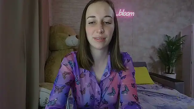 Snapshot of Anika_bloom chatting on 09/15/25, 11:49 Anika bloom online show from 09/15/25, 11:49