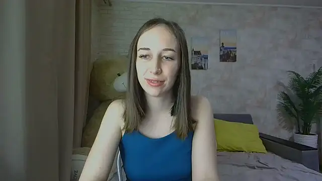 Snapshot of Anika_bloom chatting on 10/26/25, 09:21 Anika bloom online show from 10/26/25, 09:21