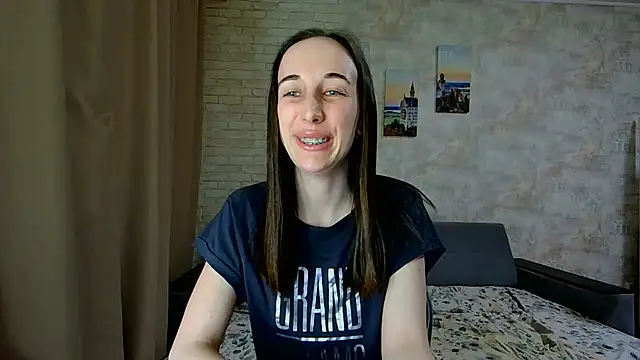 Anika bloom online show from 05/05/26, 12:18