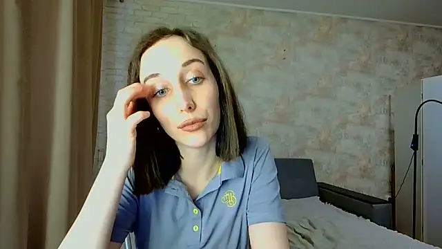 Snapshot of Anika_bloom chatting on 06/22/26, 03:25 Anika bloom online show from 06/22/26, 03:25