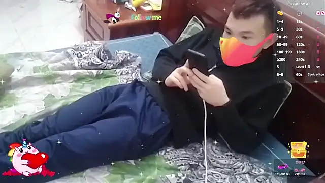 Snapshot of MIXEMKUTAKO chatting on 12/13/24, 12:31 MIXEMKUTAKO online show from 12/13/24, 12:31