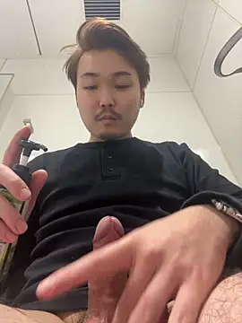 Snapshot of T-shine777777 chatting on 01/07/25, 01:03 T-shine777777 online show from 01/07/25, 01:03