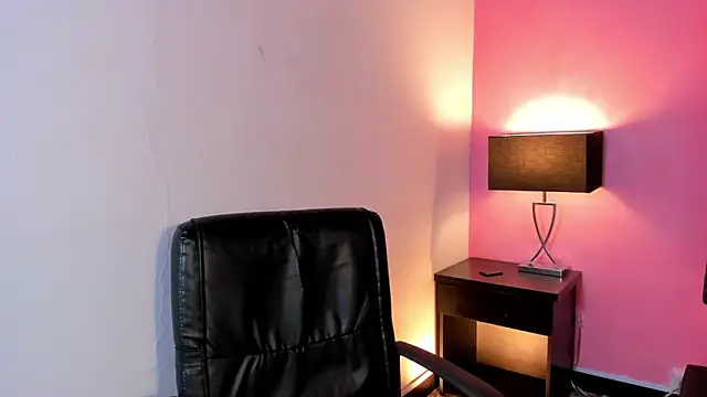 Lily Miiller online show from 02/27/25, 09:25