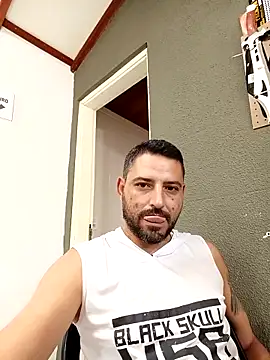 Snapshot of P4uzud4O chatting on 03/22/26, 11:24 P4uzud4O online show from 03/22/26, 11:24