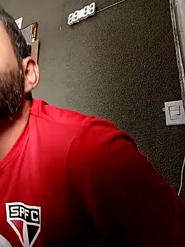 Snapshot of P4uzud4O chatting on 04/07/26, 12:16 P4uzud4O online show from 04/07/26, 12:16