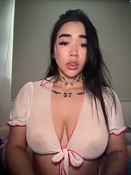 Nickiiiii online show from 09/12/25, 08:42