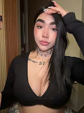 Snapshot of Nickiiiii chatting on 03/21/26, 04:50 Nickiiiii online show from 03/21/26, 04:50