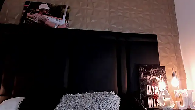 JeanColleman online show from 10/18/25, 04:15