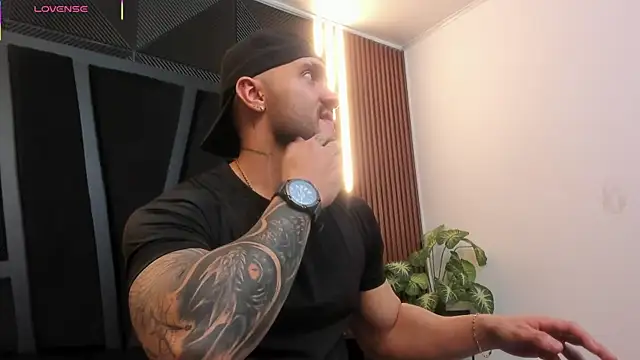 JeanColleman online show from 12/13/25, 11:10