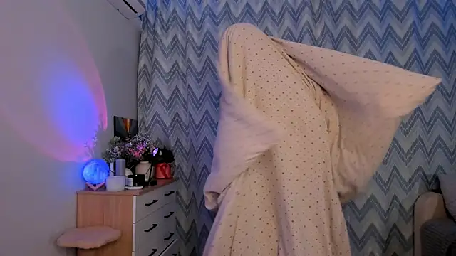 Tate Angel online show from 01/22/25, 09:21