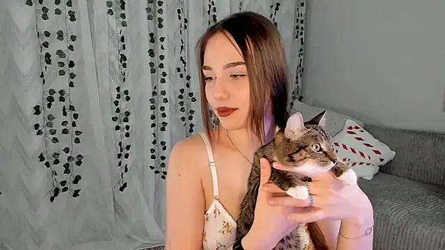 Tate Angel online show from 03/04/25, 06:18