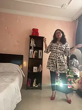 Snapshot of Sharongirl07 chatting on 02/09/25, 01:03 Sharongirl07 online show from 02/09/25, 01:03