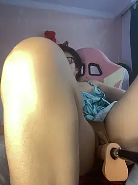 Snapshot of Sharongirl07 chatting on 02/17/25, 09:30 Sharongirl07 online show from 02/17/25, 09:30