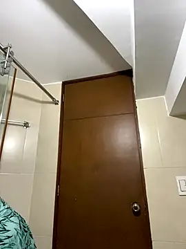 Snapshot of Sharongirl07 chatting on 10/29/25, 12:51 Sharongirl07 online show from 10/29/25, 12:51