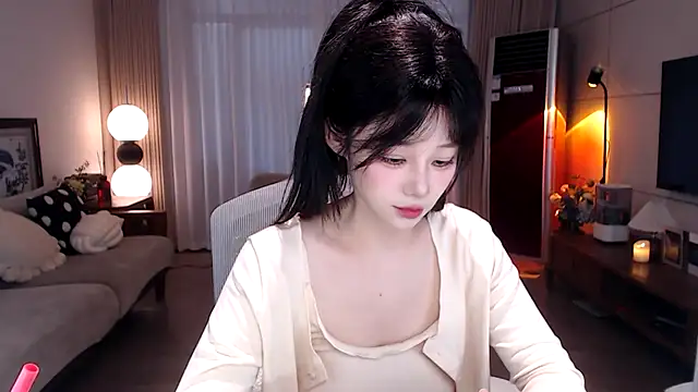 Snapshot of sweateanv_ chatting on 03/11/26, 07:47 sweateanv online show from 03/11/26, 07:47