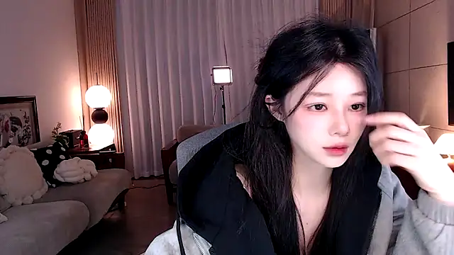 Snapshot of sweateanv_ chatting on 03/17/26, 02:27 sweateanv online show from 03/17/26, 02:27