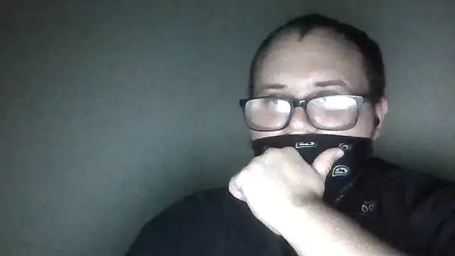 Snapshot of jacklack221 chatting on 10/22/25, 04:02 jacklack221 online show from 10/22/25, 04:02