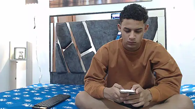 SEXY BOYS HELL online show from 03/17/25, 12:35