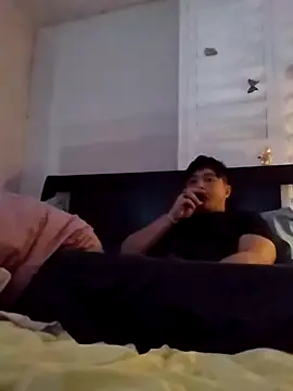 Snapshot of cloudyspun chatting on 03/11/26, 04:18 cloudyspun online show from 03/11/26, 04:18