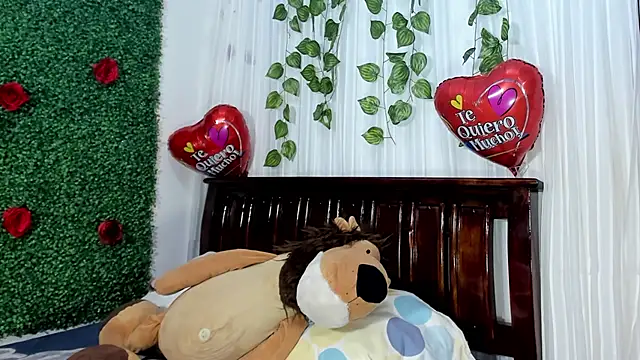 lina paola9 online show from 02/15/25, 02:26