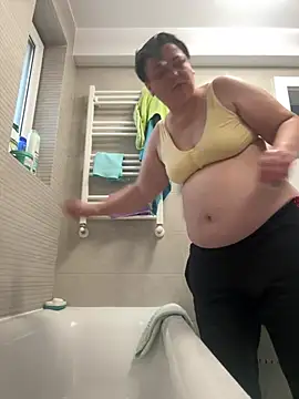 Amandamuller1982 online show from 02/13/25, 12:00