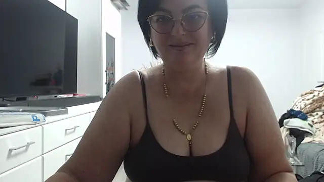 Amandamuller1982 online show from 10/21/25, 07:36