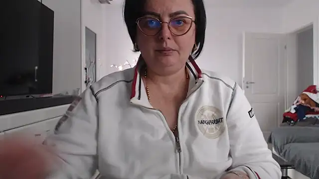 Amandamuller1982 online show from 11/26/25, 12:28