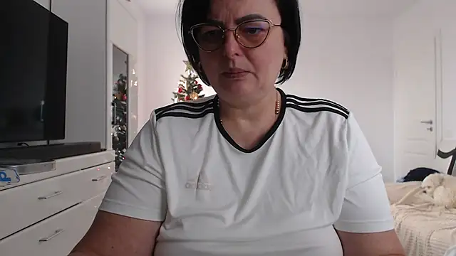 Amandamuller1982 online show from 12/18/25, 09:04