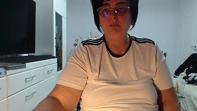 Amandamuller1982 online show from 02/15/26, 10:17