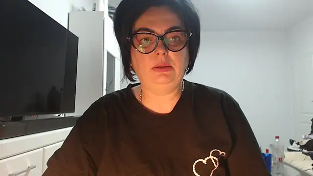 Amandamuller1982 online show from 07/06/26, 09:50