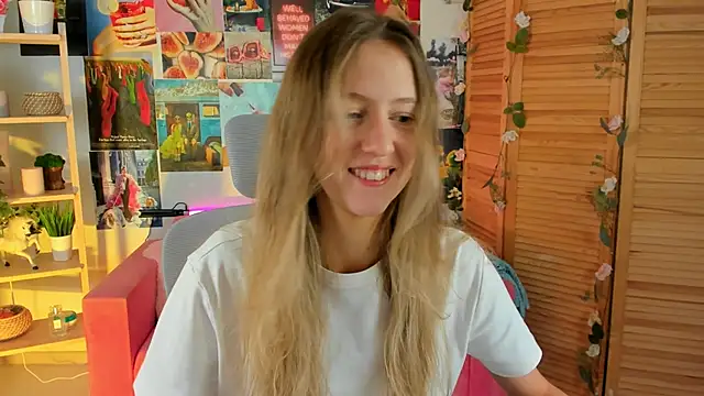 Snapshot of Sharon_Evansi chatting on 12/07/24, 08:44 Sharon Evansi online show from 12/07/24, 08:44