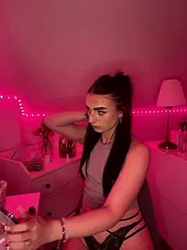 Snapshot of AdelinaAlia chatting on 09/18/25, 07:38 AdelinaAlia online show from 09/18/25, 07:38