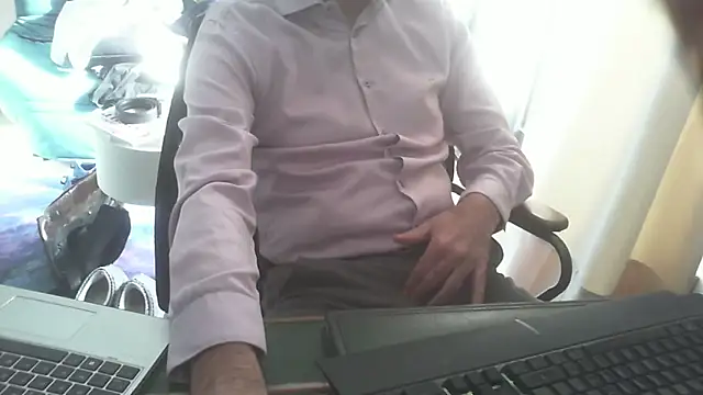 shyfrenchcock1 online show from 11/10/25, 10:58