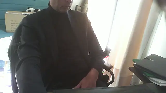 shyfrenchcock1 online show from 01/07/26, 09:56