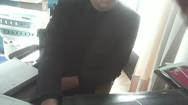 shyfrenchcock1 online show from 02/02/26, 07:51