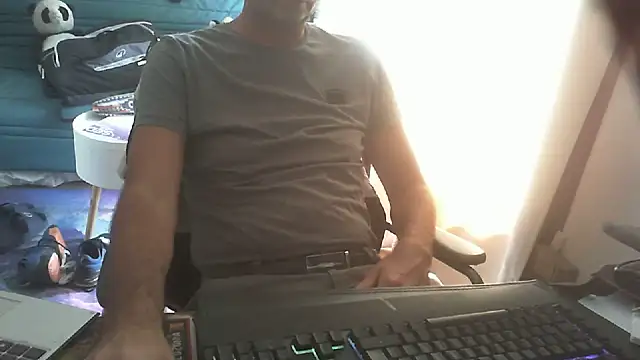 Snapshot of shyfrenchcock1 chatting on 08/03/26, 09:59 shyfrenchcock1 online show from 08/03/26, 09:59