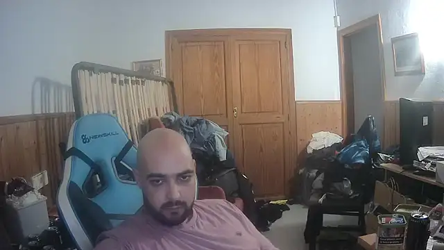 chicomallorca96 online show from 10/23/25, 01:54