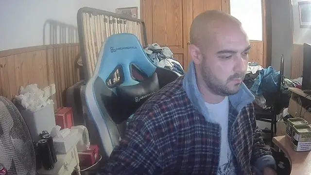 chicomallorca96 online show from 11/17/25, 05:41