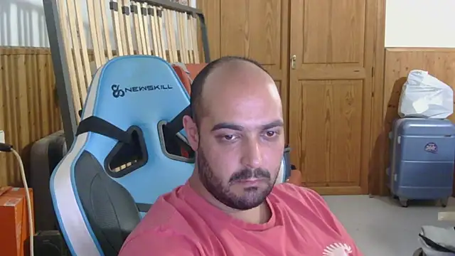 Snapshot of chicomallorca96 chatting on 04/16/26, 03:35 chicomallorca96 online show from 04/16/26, 03:35