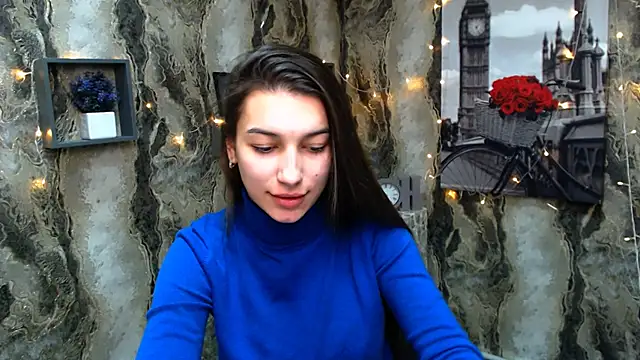 KarolinaRosse  online show from 01/06/25, 01:30