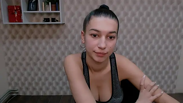 KarolinaRosse  online show from 01/16/25, 01:14