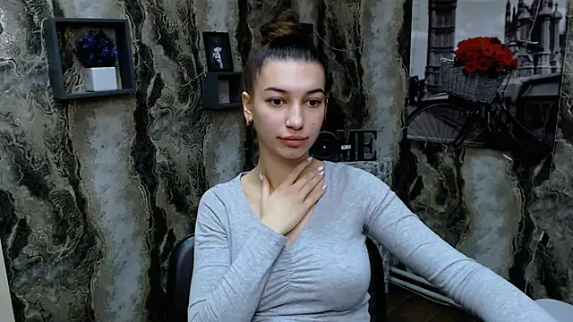 KarolinaRosse  online show from 01/17/25, 06:26