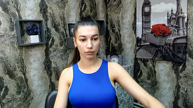 KarolinaRosse  online show from 01/21/25, 07:04